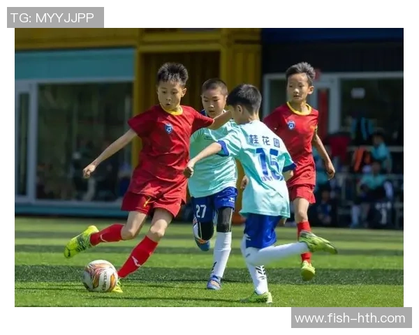 足球小将荷兰篇：少年们的梦想与拼搏在绿茵场上绽放光彩